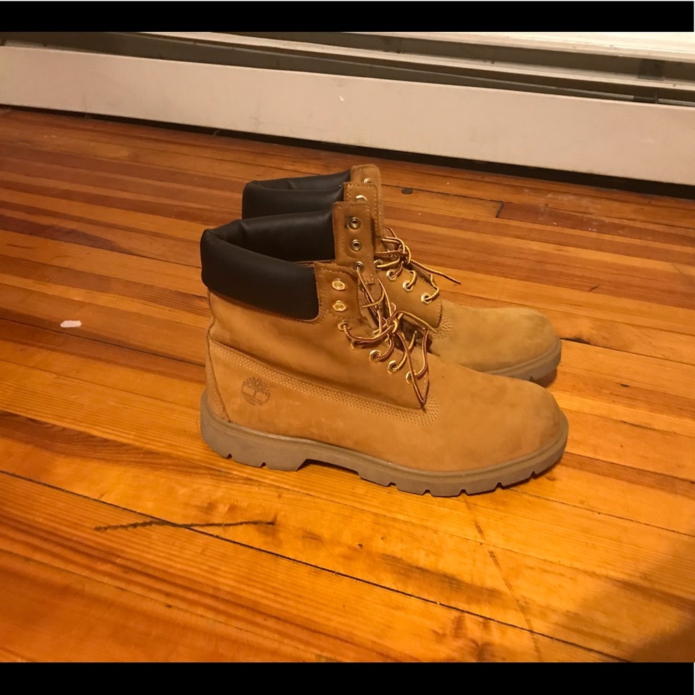 Peanut butter timberlands (single sole)